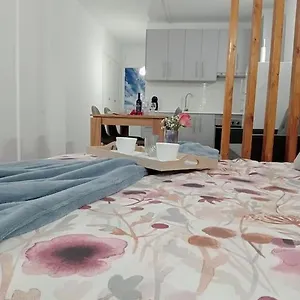 Centrico Y Encantador Estudio En Apartamento